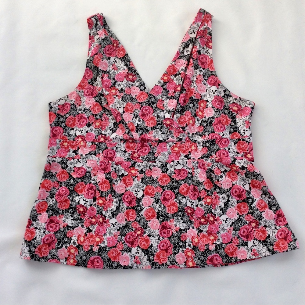 Torrid NWOT Pink Rose Skull Sleeveless Top